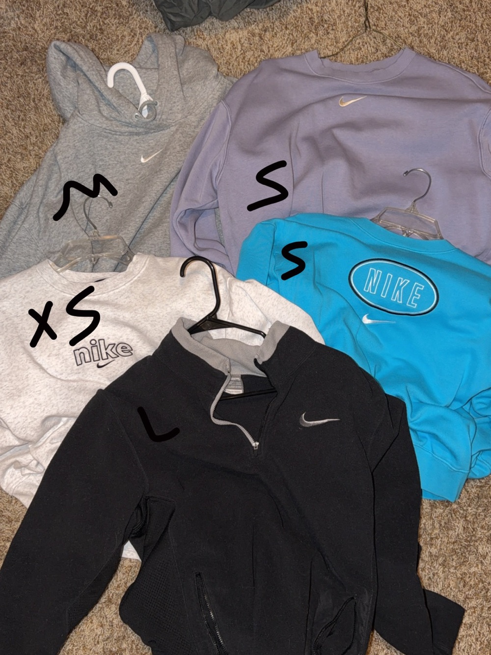 Women’s Nike Sweater Lot